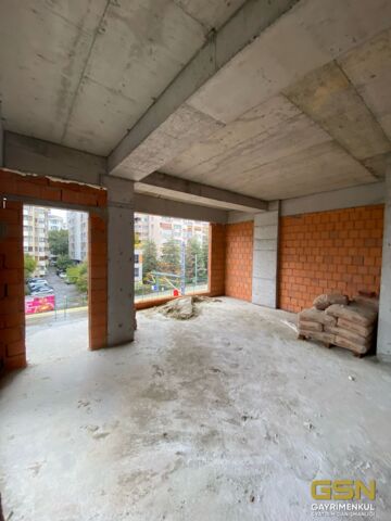 22- FENERYOLU MARMARAY İSTASYONDA DAİRELER